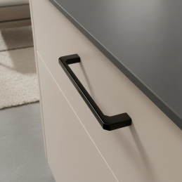 Úchytka BIANCA / Černá lesklá