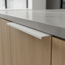 Uchytka na hranu dveří...