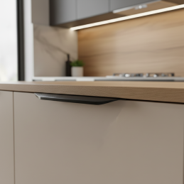 Úchytka na hranu dveří...