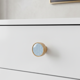 Dřevěná úchytka knopka...