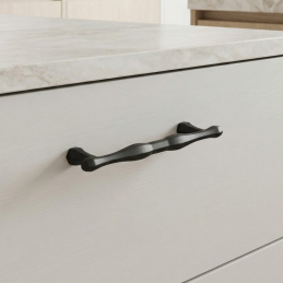 Úchytka RUNA / Černá matná