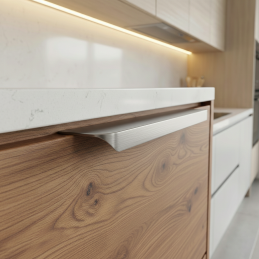 Úchytka na hranu dveří...