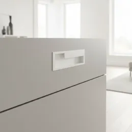 Úchytka na zafrézování DIESEL / Bílá matná