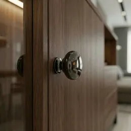 Knopka VALEA / Černý chrom