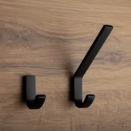 Věšák PEG / černý