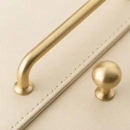 Úchytka KAREN / Zlatá broušená