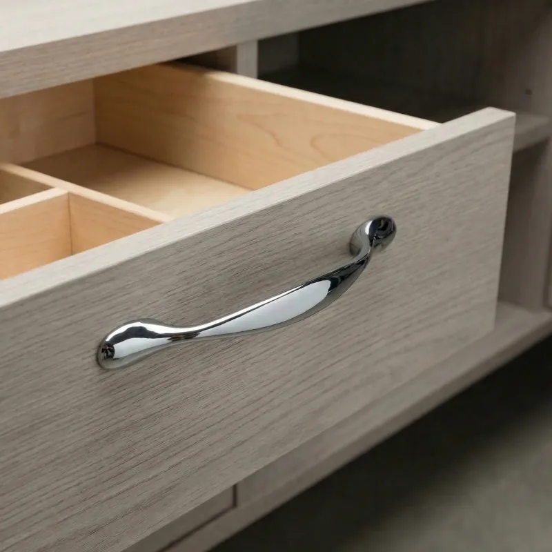 Úchytka LOREN / Lesklý chrom