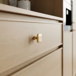 Úchytka knopka LANDRA / Zlatá broušená