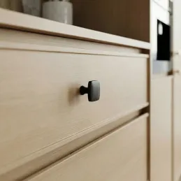 Knopka LANDRA / Černá matná