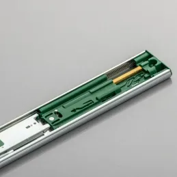 Kuličkový výsuv s tlumením a bezúchytkovým otevíráním 45 mm PRO