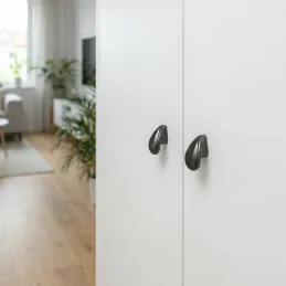 Knopka BEATRIZ / Černá matná