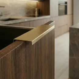 Úchytka na hranu dvířek DIAZ / Zlatá broušená