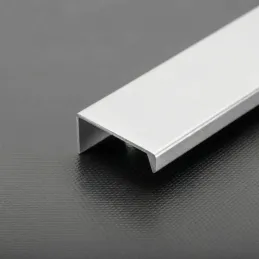 Úchytka na hranu dvířek DIAZ / Hliník