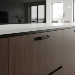 Úchytka LUCAS / Černá matná