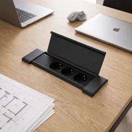 Interiérová zásuvková lišta SLIM BOX SCHUKO 3x 230V / Černá matná