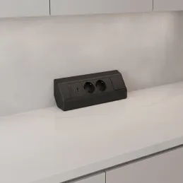 Interiérová zásuvková lišta CORNER SCHUKO 2x 230V + USB A-C / Černá matná