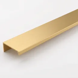 Úchytka na hranu dvířek DIAZ / Zlatá matná