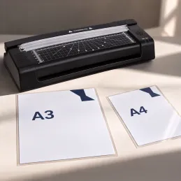 Laminovací stroj s řezačkou na papír EASY / Černá