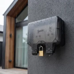 Venkovní elektrická zásuvka GARDENIA SCHUKO 2x230V / Černá matná