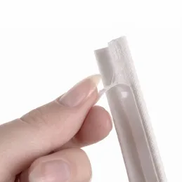 Samolepicí těsnění na okna a dveře 4000 mm / Bílá