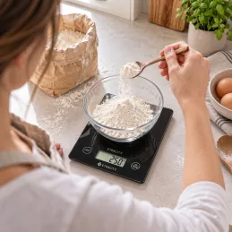 Kuchyňská digitální váha EASY COOK / Černá